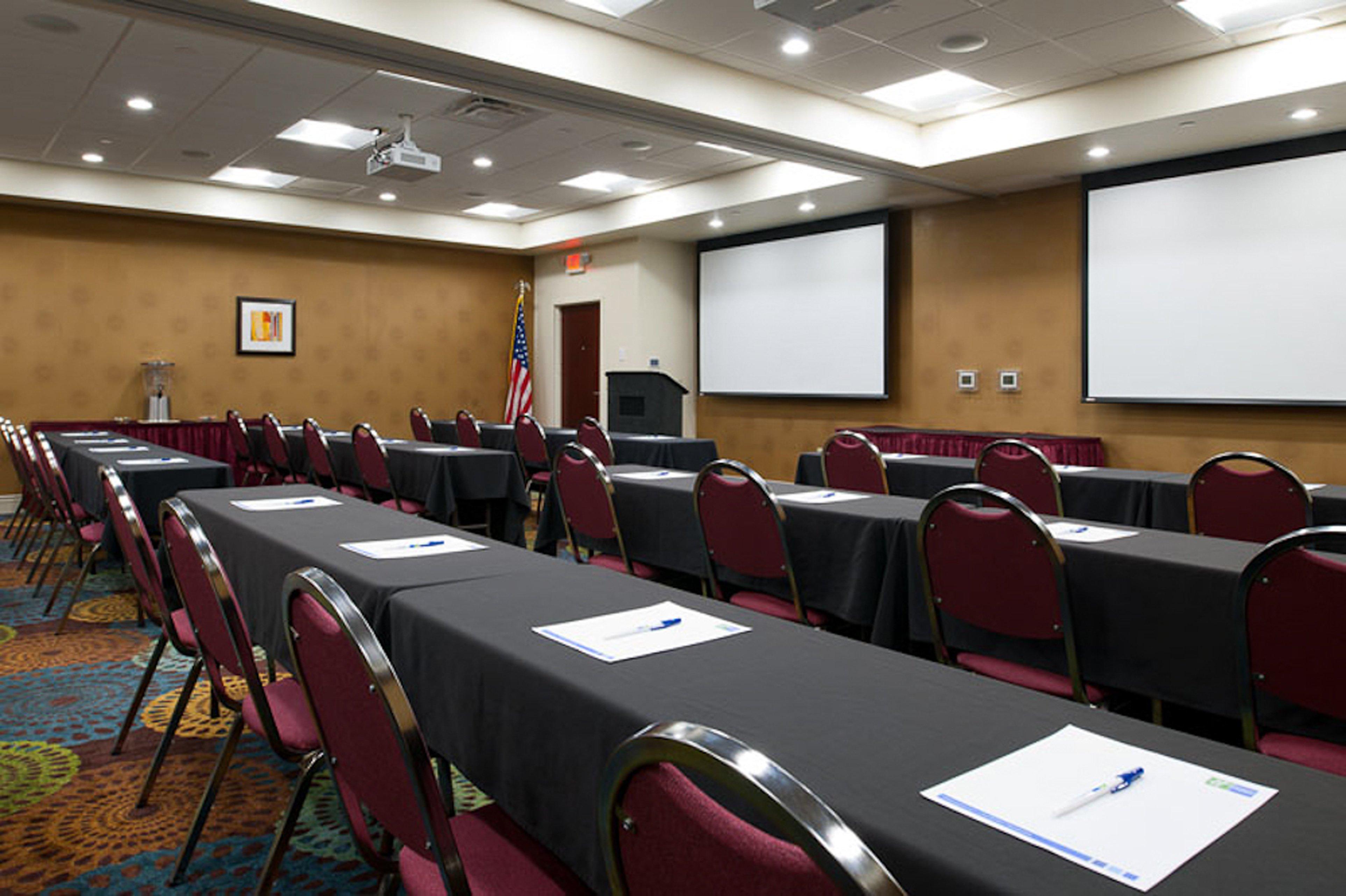 Holiday Inn Express Pittsburgh West - Greentree, An Ihg Hotel Crafton Exterior foto