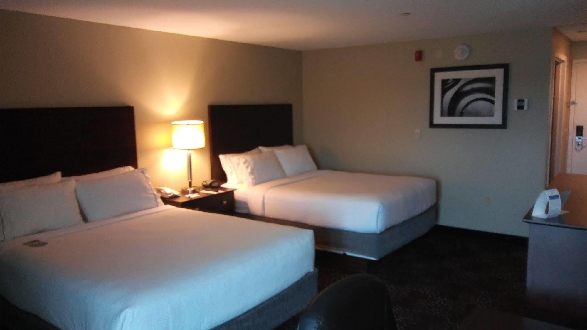 Holiday Inn Express Pittsburgh West - Greentree, An Ihg Hotel Crafton Exterior foto